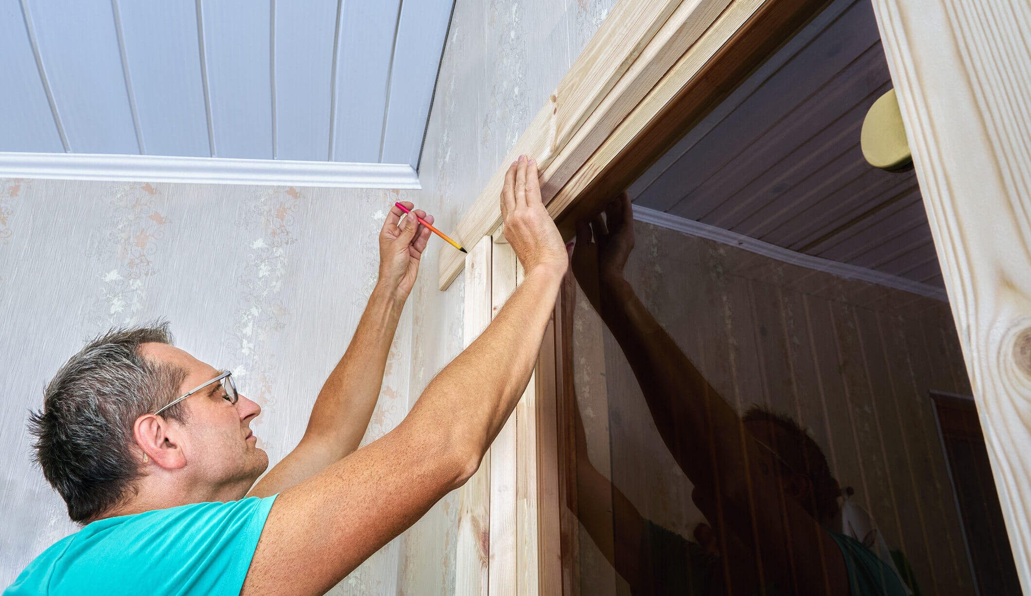 Marking a cut for window trim